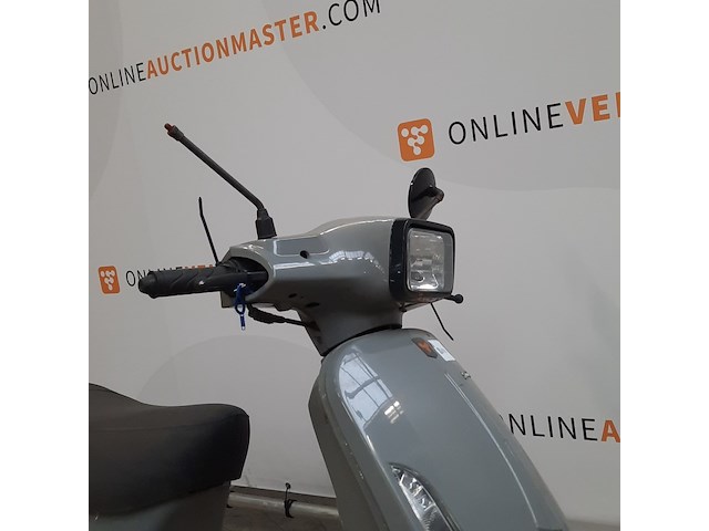 Snorscooter, la souris, sourini s, 2021 - afbeelding 12 van  15