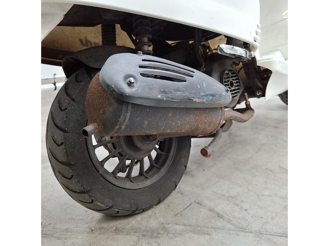 Snorscooter, la souris, vespelini, 2018 - afbeelding 14 van  30