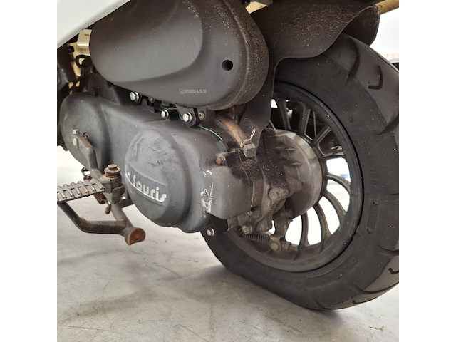 Snorscooter, la souris, vespelini, 2018 - afbeelding 16 van  30