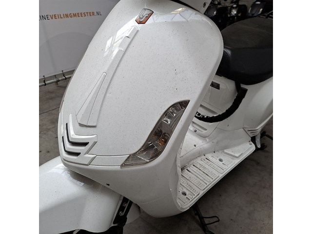 Snorscooter, la souris, vespelini, 2018 - afbeelding 21 van  30