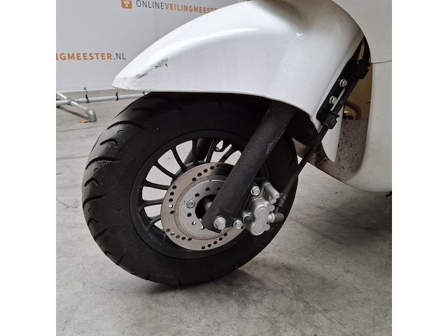 Snorscooter, la souris, vespelini, 2018 - afbeelding 22 van  30