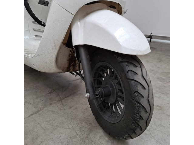 Snorscooter, la souris, vespelini, 2018 - afbeelding 26 van  30