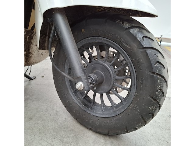 Snorscooter, la souris, vespelini, 2018 - afbeelding 27 van  30