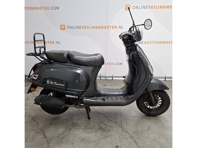 Snorscooter, mi inverno, rome, 2024 - afbeelding 1 van  34