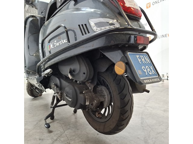 Snorscooter, mi inverno, rome, 2024 - afbeelding 16 van  34