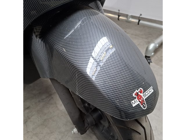 Snorscooter, mi inverno, rome, 2024 - afbeelding 31 van  34