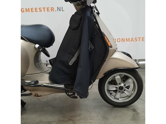 Snorscooter, piaggio, vespa primavera 4t, 2015 - afbeelding 13 van  19