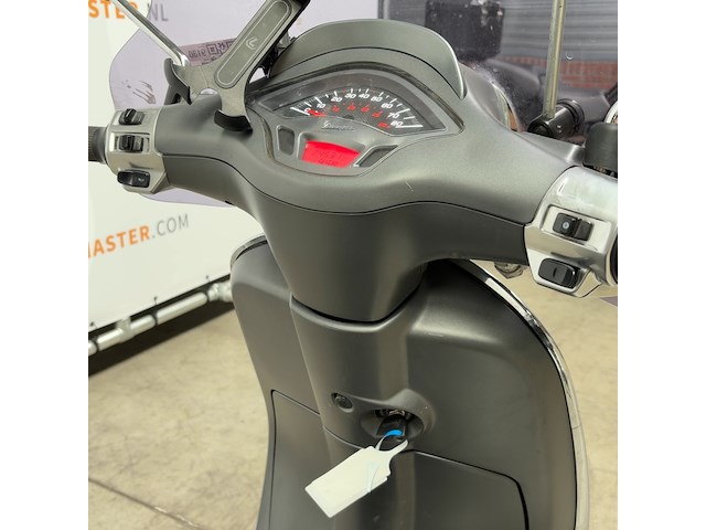 Snorscooter, piaggio, vespa sprint 4t, 2015 - afbeelding 17 van  21