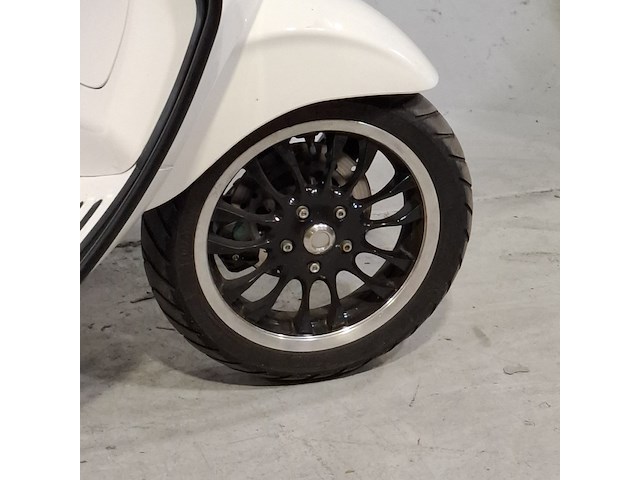 Snorscooter, piaggio, vespa sprint 4t, 2016 - afbeelding 15 van  19
