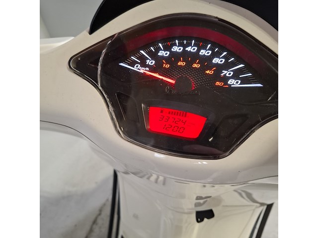 Snorscooter, piaggio, vespa sprint 4t, 2016 - afbeelding 17 van  19