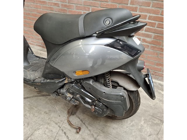 Snorscooter, piaggio, zip, 2015 - afbeelding 11 van  37