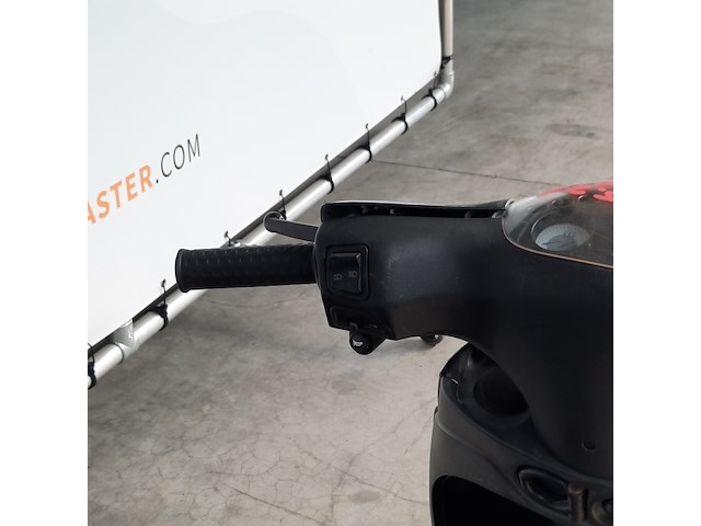 Snorscooter, piaggio, zip, 2015 - afbeelding 23 van  23