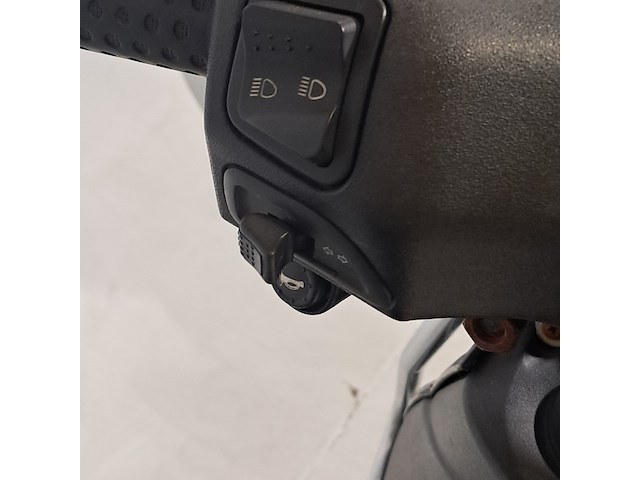 Snorscooter, piaggio, zip, 2020 - afbeelding 16 van  16