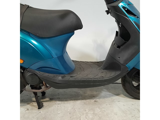 Snorscooter, piaggio, zip, 2020 - afbeelding 10 van  16