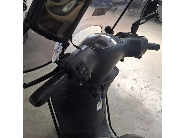 Snorscooter, piaggio, zip, 2024 - afbeelding 17 van  30