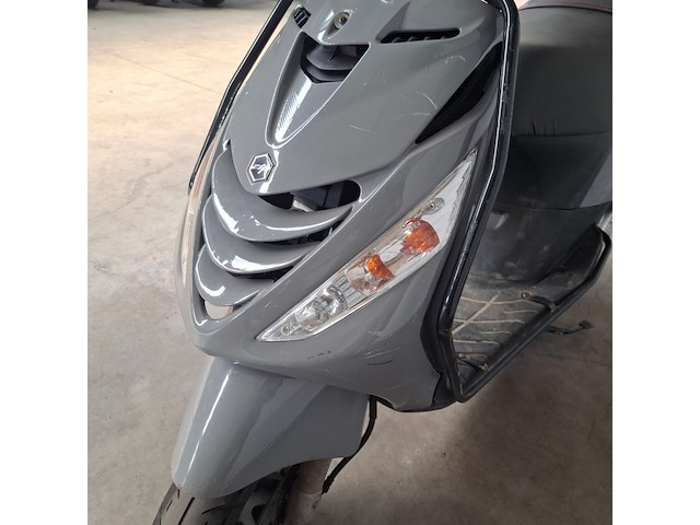 Snorscooter, piaggio, zip, 2024 - afbeelding 19 van  30