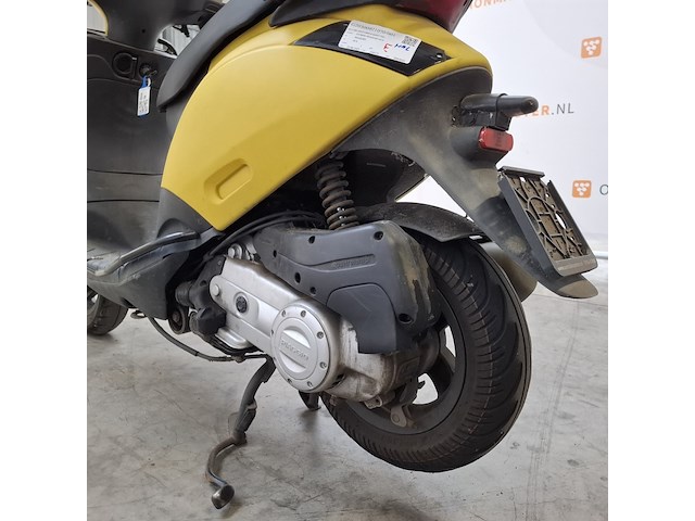 Snorscooter, piaggio - afbeelding 13 van  27