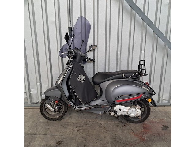 Snorscooter, vespa piaggio, sprint, 2021 - afbeelding 11 van  47