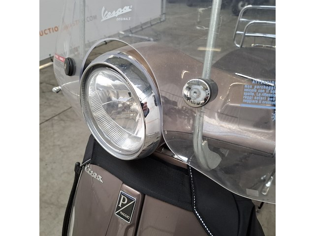 Snorscooter, vespa, primavera , 2017 - afbeelding 16 van  32