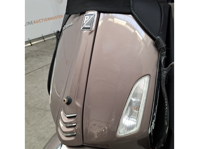 Snorscooter, vespa, primavera , 2017 - afbeelding 17 van  32