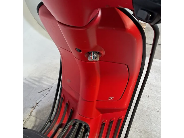 Snorscooter, vespa, primavera, 2019 - afbeelding 2 van  22