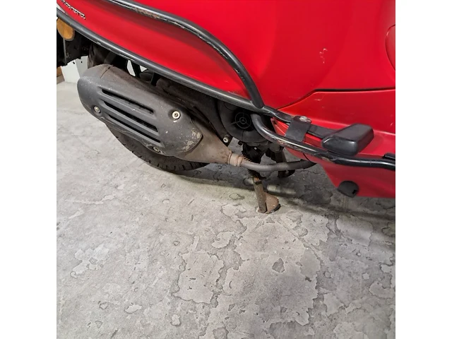 Snorscooter, vespa, primavera, 2019 - afbeelding 6 van  22