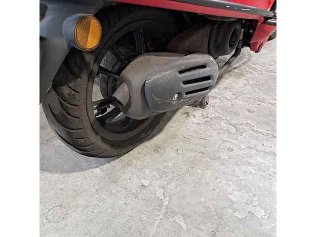 Snorscooter, vespa, primavera, 2019 - afbeelding 9 van  22