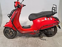 Snorscooter, vespa, primavera, 2019 - afbeelding 11 van  22