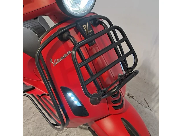 Snorscooter, vespa, primavera, 2019 - afbeelding 18 van  22