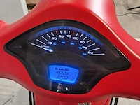 Snorscooter, vespa, primavera, 2019 - afbeelding 21 van  22