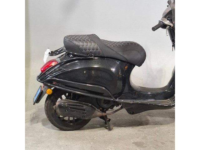 Snorscooter, vespa, sprint, 2018 - afbeelding 6 van  13