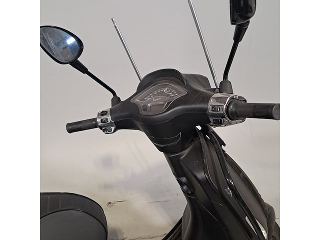 Snorscooter, vespa, sprint, 2019 - afbeelding 14 van  18