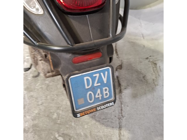Snorscooter, vespa, sprint, 2020 - afbeelding 14 van  15