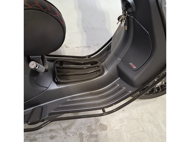 Snorscooter, vespa, sprint, 2021 - afbeelding 2 van  16