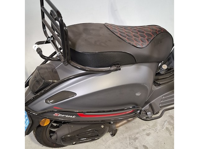 Snorscooter, vespa, sprint, 2021 - afbeelding 3 van  16
