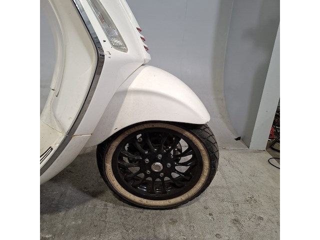 Snorscooter, vespa, sprint 4t, 2015 - afbeelding 9 van  23