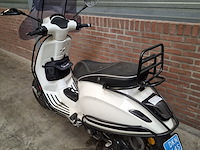 Snorscooter, vespa, sprint 4t, 2017 - afbeelding 13 van  33