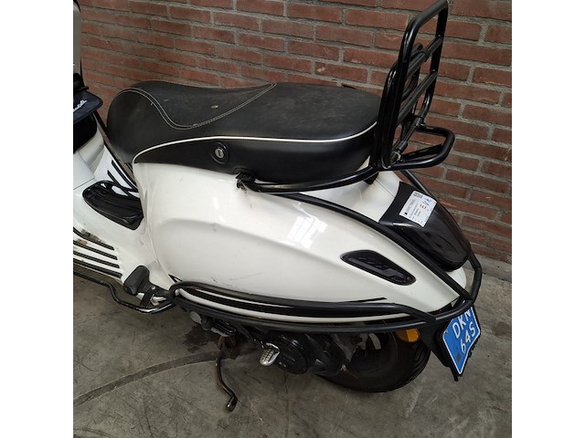 Snorscooter, vespa, sprint 4t, 2017 - afbeelding 14 van  33