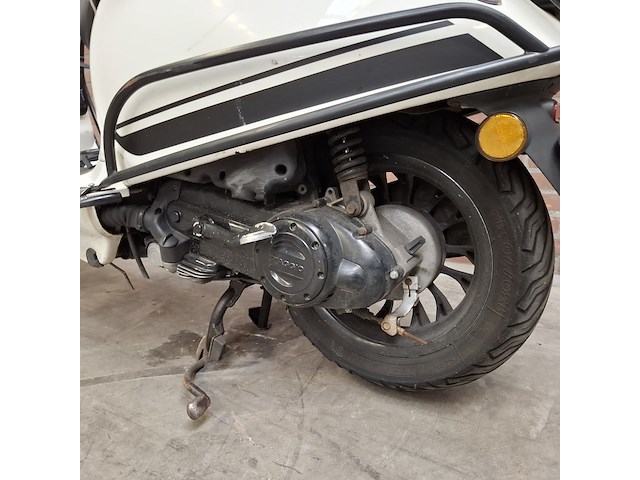 Snorscooter, vespa, sprint 4t, 2017 - afbeelding 15 van  33