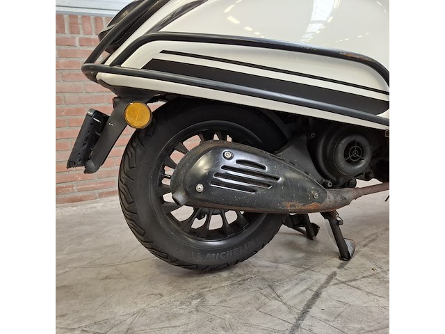 Snorscooter, vespa, sprint 4t, 2017 - afbeelding 30 van  33