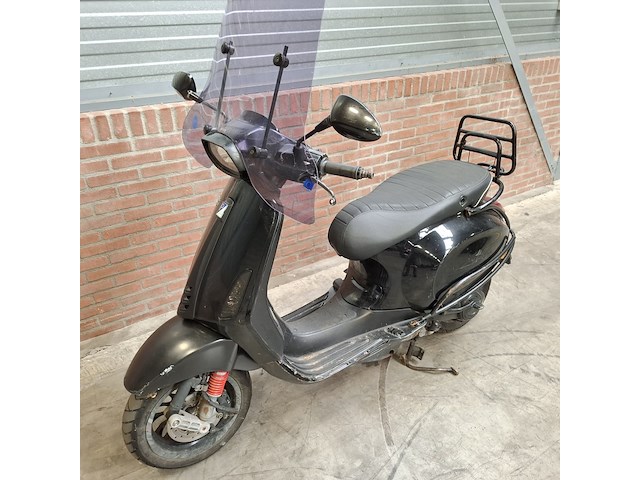 Snorscooter, vespa, sprint 4t, 2017 - afbeelding 16 van  40