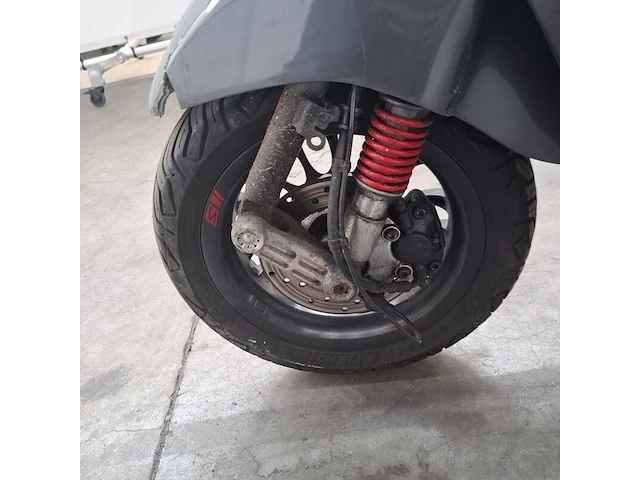Snorscooter, vespa, sprint 50, 2018 - afbeelding 7 van  23