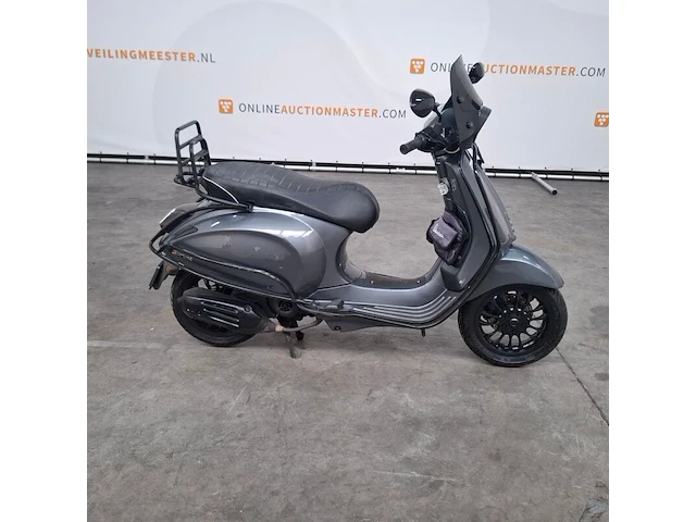Snorscooter, vespa, sprint 50, 2018 - afbeelding 1 van  23