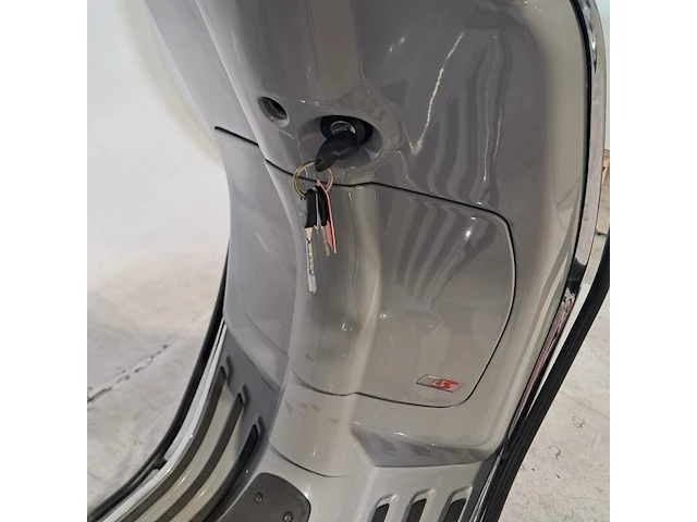 Snorscooter, vespa, sprint 50, 2020 - afbeelding 2 van  19