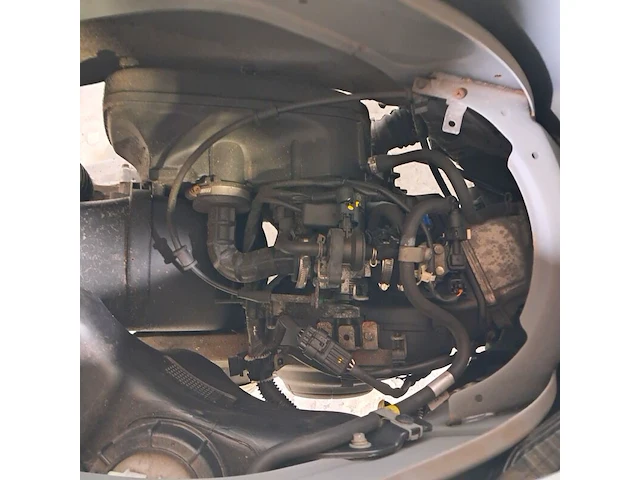 Snorscooter, vespa, sprint 50, 2020 - afbeelding 6 van  19
