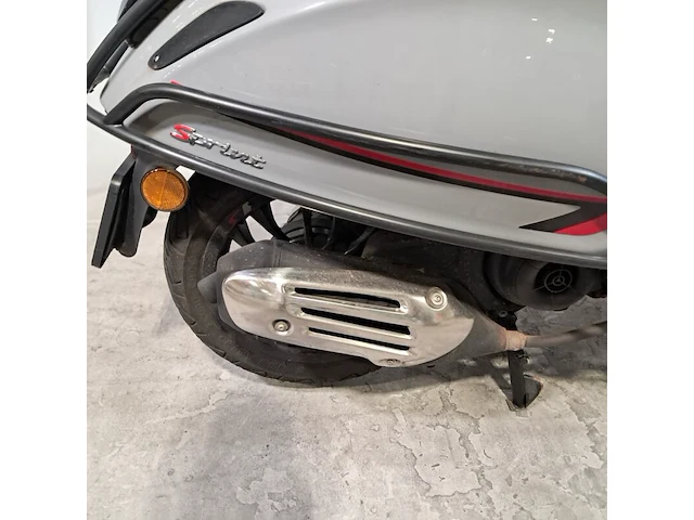 Snorscooter, vespa, sprint 50, 2020 - afbeelding 7 van  19