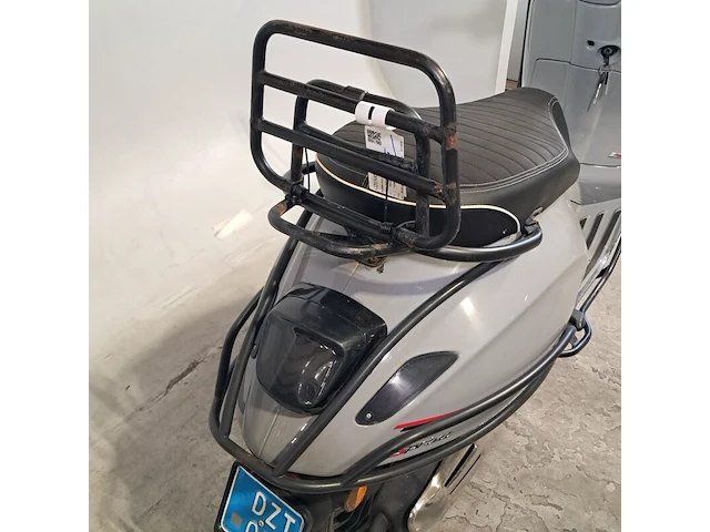 Snorscooter, vespa, sprint 50, 2020 - afbeelding 8 van  19