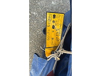 Snowglobe opblaasbaar (sneeuwbol) - afbeelding 5 van  10