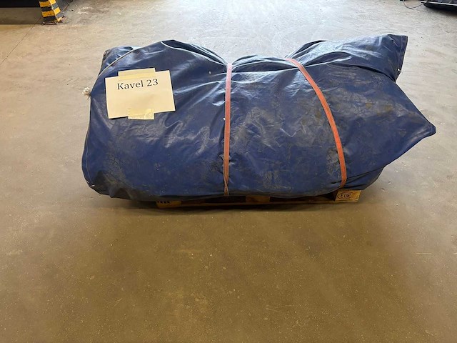 Snowglobe opblaasbaar (sneeuwbol) - afbeelding 6 van  10