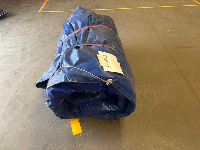 Snowglobe opblaasbaar (sneeuwbol) - afbeelding 7 van  10